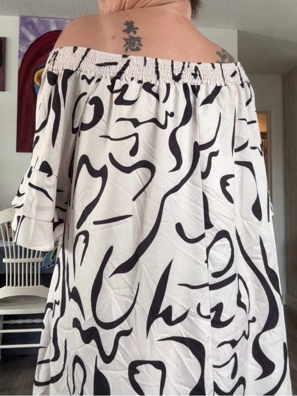 Size 5X off-Shoulder Black & White Abstract Midi Dress